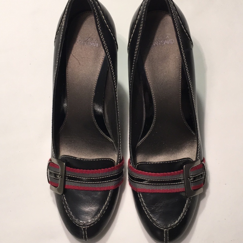 Joan David Leather Heels Sz 9